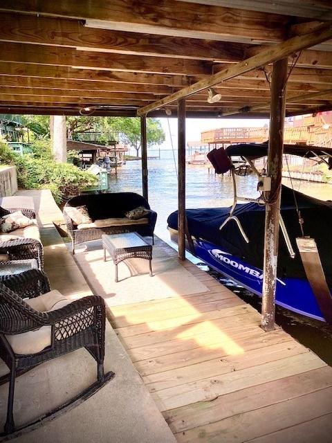 717 Shore Line Dr, Tool, TX 75143 photo 6