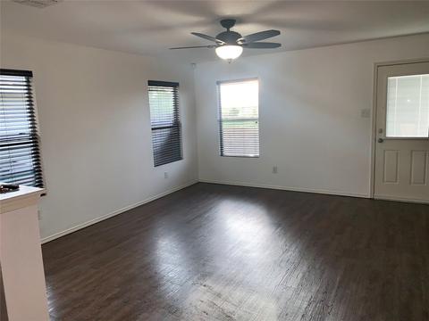 2009 Kickapoo, Heartland, TX 75126 photo 4