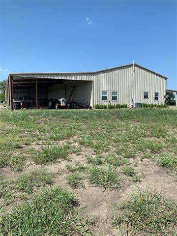 2969 County Road 4065, Ector, TX 75439 photo 5