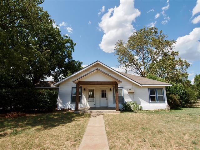 1317 Blewett St Graham Tx 76450 36 Photos Mls 14412134 Movoto