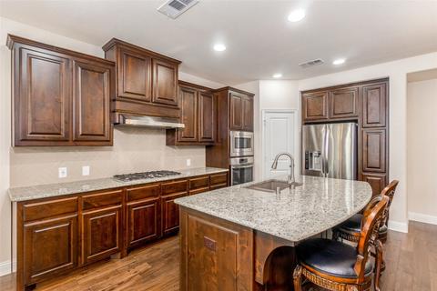 1204 8th St, Argyle, TX 76226 photo 5