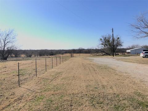 291 N Mark St, Perrin, TX 76486 photo 3