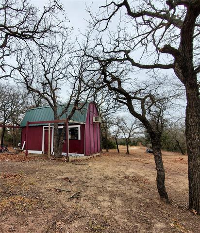 433 Bryan Rd, Sunset, TX 76270 photo 9