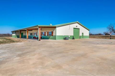 1016 Hells Gate Loop, Strawn, TX 76475 photo 5