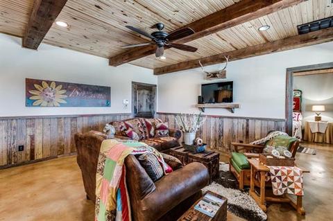 1016 Hells Gate Loop, Strawn, TX 76475 photo 10