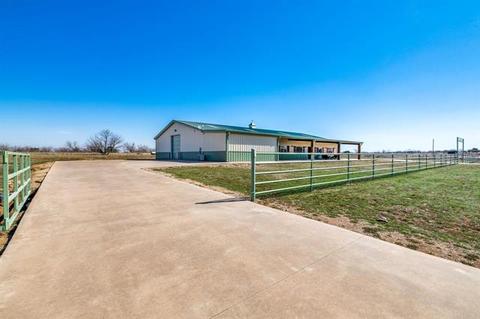 1016 Hells Gate Loop, Strawn, TX 76475 photo 4