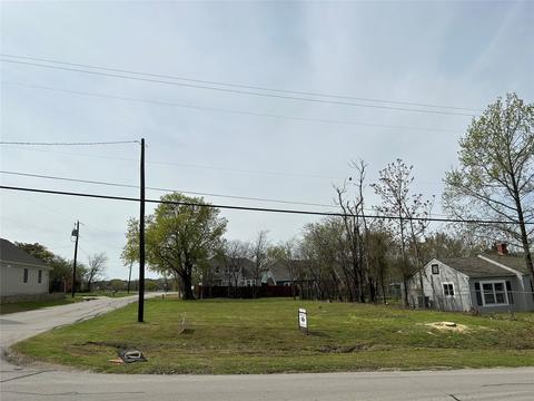 114 Denton St E, Argyle, TX 76226 photo 4