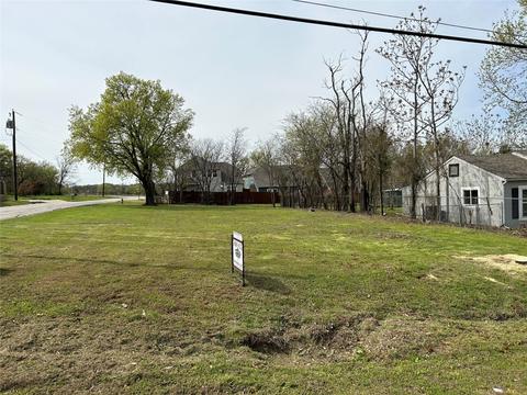 114 Denton St E, Argyle, TX 76226 photo 2