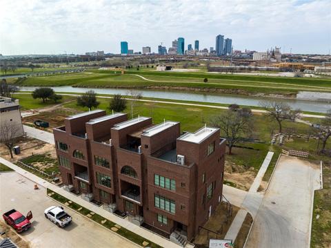 412 S Rayner Ave, Fort Worth, TX 76111