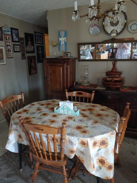 108 Crest Dr, Tye, TX 79563 photo 11