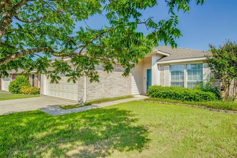 1004 Hampton Dr, Forney, TX 75126 photo 2
