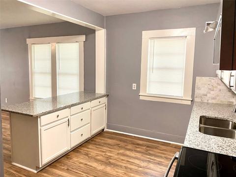 809 E 10th St, Kemp, TX 75143 photo 5