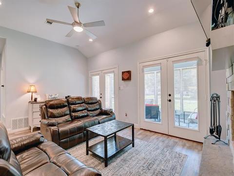 409 Lide Ln, Tool, TX 75143 photo 6