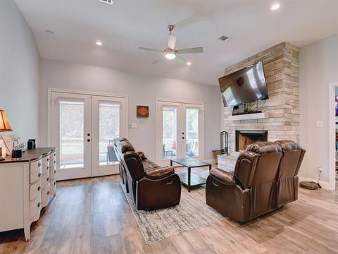 409 Lide Ln, Tool, TX 75143 photo 4
