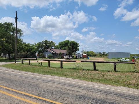 2050 Fm 586, Bangs, TX 76823 photo 2
