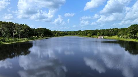2300 Loop 7, Athens, TX 75751