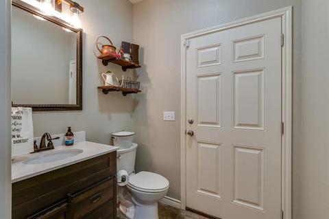 108 Wren, Ector, TX 75439 photo 18
