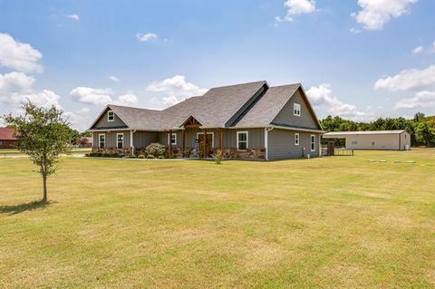 108 Wren, Ector, TX 75439 photo 3