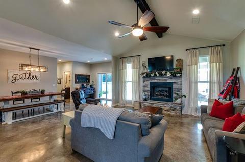108 Wren, Ector, TX 75439 photo 8