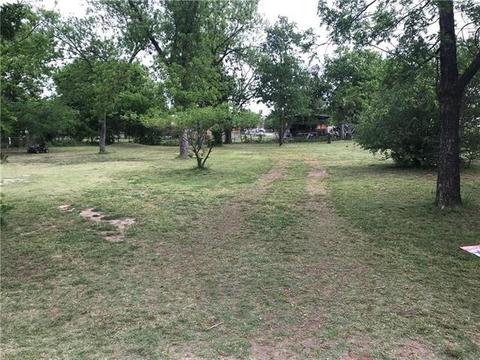 609 611 E Duncan Ave, Comanche, TX 76442 photo 1