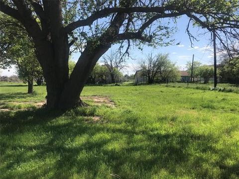 300 E North 1st St, Haskell, TX 79521 photo 1