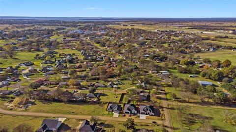 100 E Bexar St, Mabank, TX 75147 photo 4