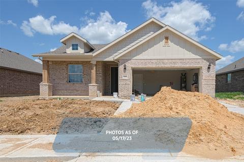 205 Lariat Ln, Valley View, TX 76272