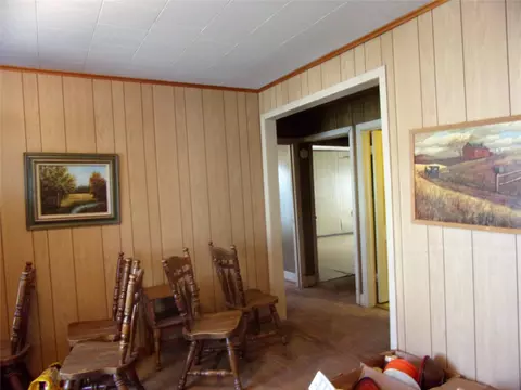 206 E Dry St, San Saba, TX 76877 photo 2