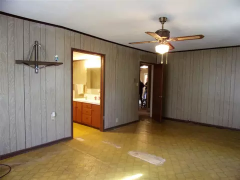 206 E Dry St, San Saba, TX 76877 photo 13