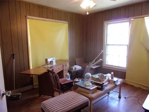 206 E Dry St, San Saba, TX 76877 photo 11