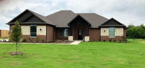 121 Farish Ln, Waxahachie, TX 75167