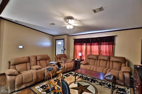 722 Spinks Rd, Abilene, TX 79603 photo 4