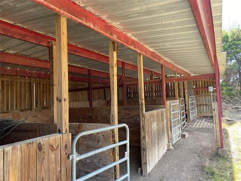 2829 Fm 66, Itasca, TX 76055 photo 35