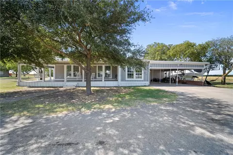 512 W Hackberry St, Malone, TX 76660 photo 1