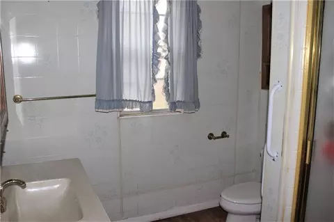 1507 E Texas Ave, Mart, TX 76664 photo 8