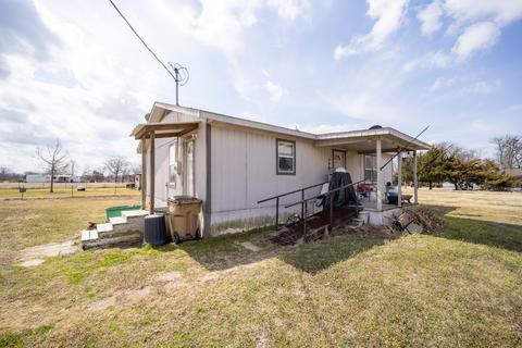 544 Smith Cir, Point, TX 75472 photo 2