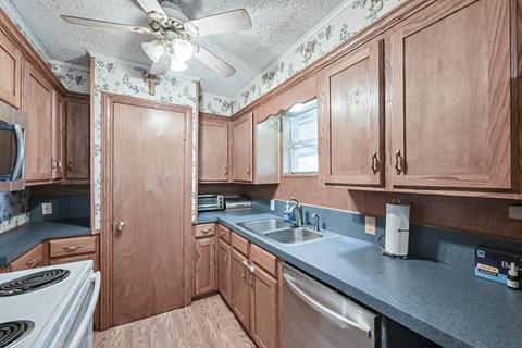 702 NE 5th St, Hubbard, TX 76648 photo 11