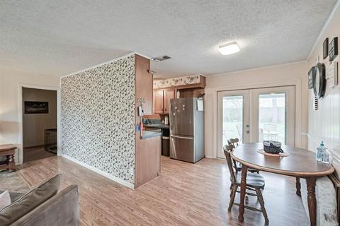 702 NE 5th St, Hubbard, TX 76648 photo 6