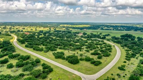 404 Strada Luca, Florence, TX 76527 photo 16
