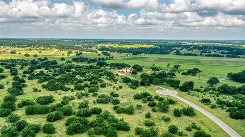 404 Strada Luca, Florence, TX 76527 photo 17