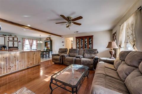 1081 Elenburg Rd, Perrin, TX 76486 photo 3