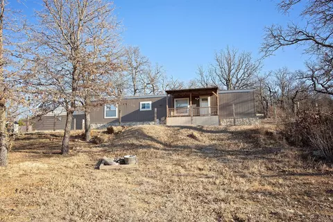 222 Maple Rd, Graham, TX 76450 photo 3