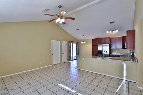 3926 Georgetown Dr, Abilene, TX 79602 photo 4