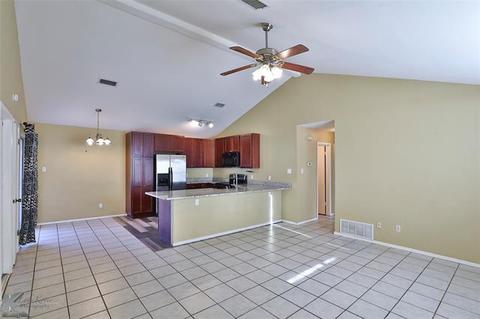 3926 Georgetown Dr, Abilene, TX 79602 photo 5
