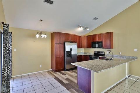 3926 Georgetown Dr, Abilene, TX 79602 photo 7