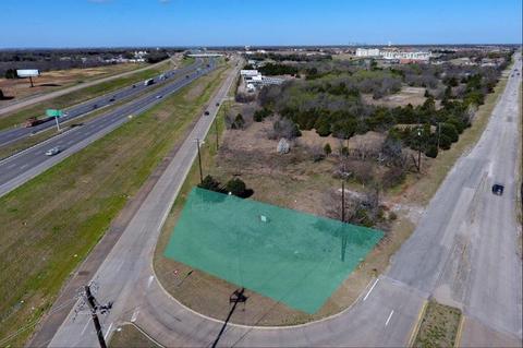 4718 Lasater Rd, Balch Springs, TX 75181
