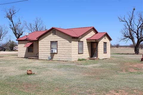 205 Howell St, Benjamin, TX 79505 photo 2