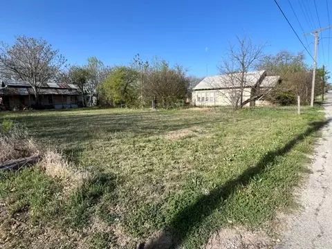 304 E Walcott Ave, Comanche, TX 76442 photo 7