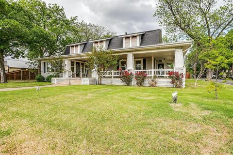 109 S 3rd St, Grandview, TX 76050