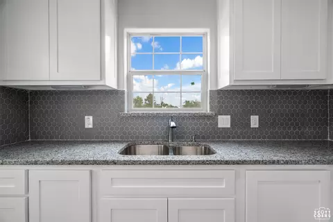 702 N Irby, Comanche, TX 76442 photo 14
